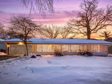 7008 35th Avenue N, Crystal, MN 55427