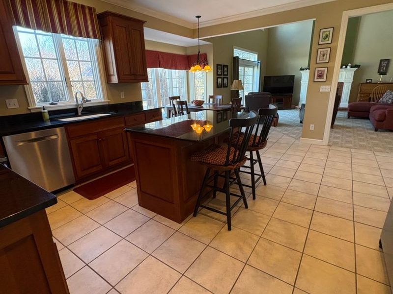 499 Williamsburg Drive, Tiffin, OH 44883 Photo 10