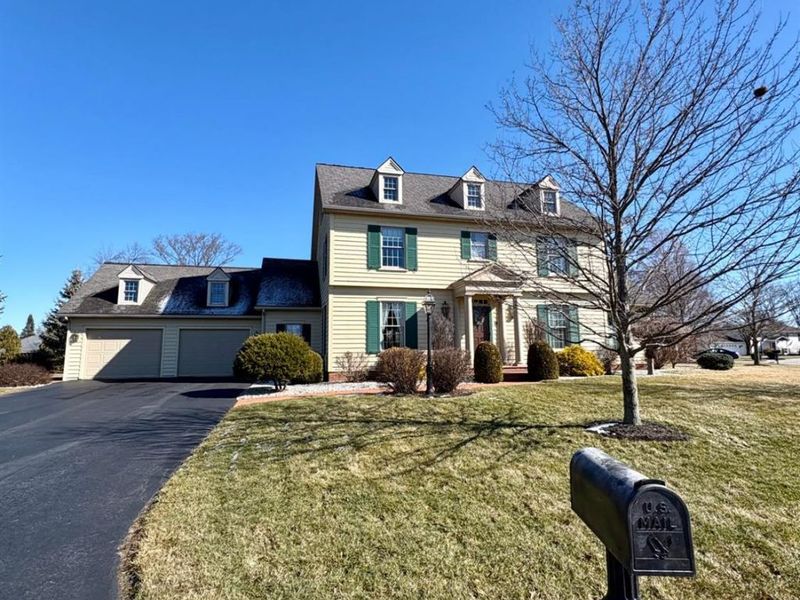 499 Williamsburg Drive, Tiffin, OH 44883 Photo 3