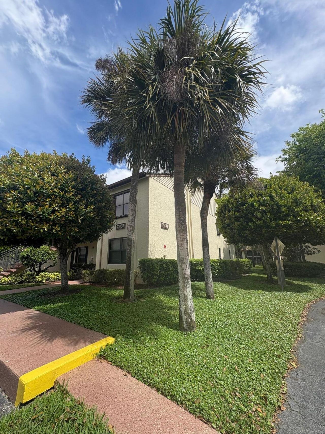 7831 Willow Spring Drive, Unit 526, Wellington, FL 33467 Photo