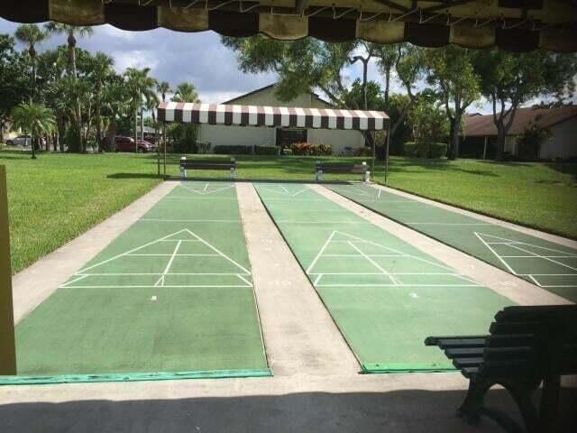 7831 Willow Spring Drive, Unit 526, Wellington, FL 33467 Photo