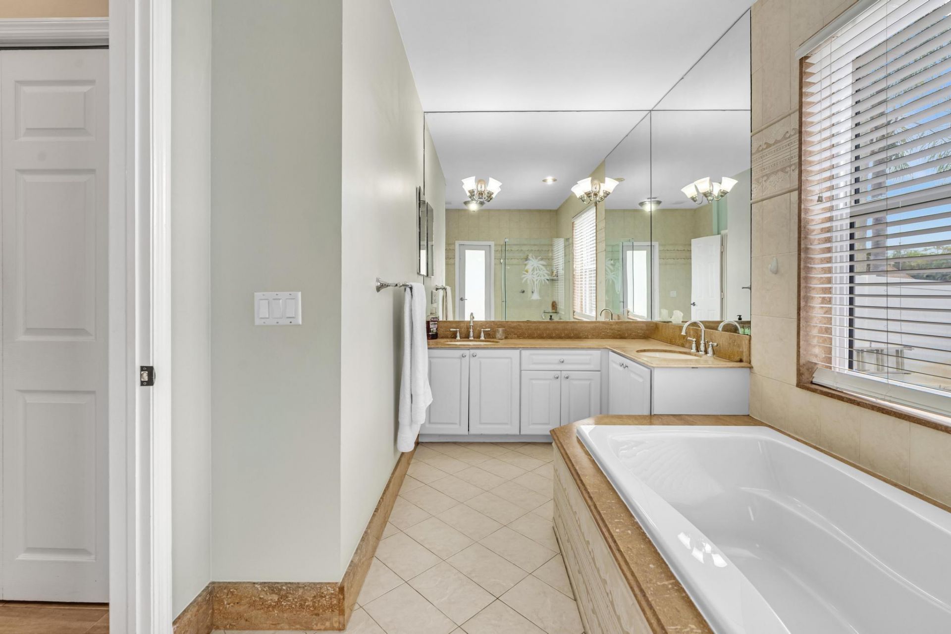 9254 NW 18th Street, Plantation, FL 33322 Photo