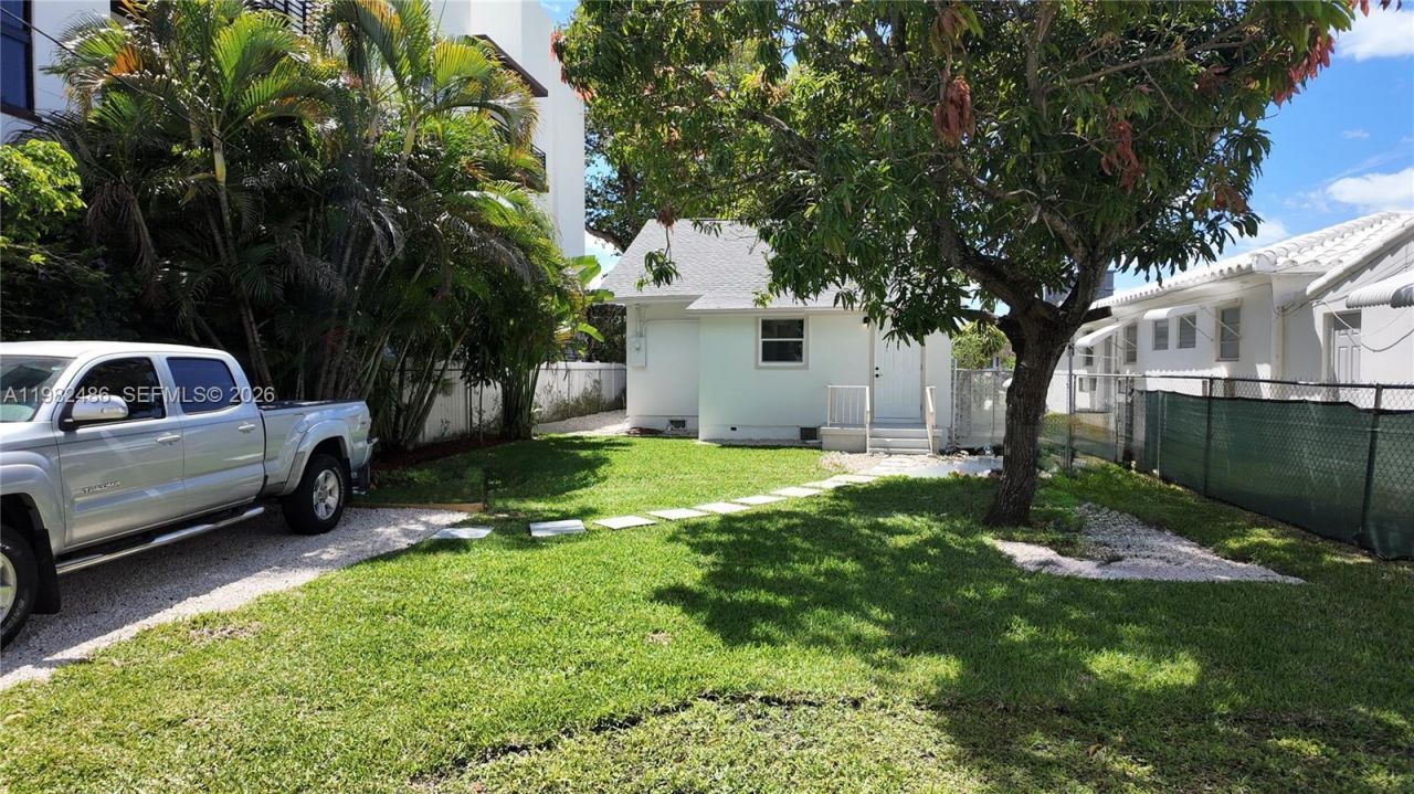 1721 Fletcher St, Hollywood, FL 33020 Photo