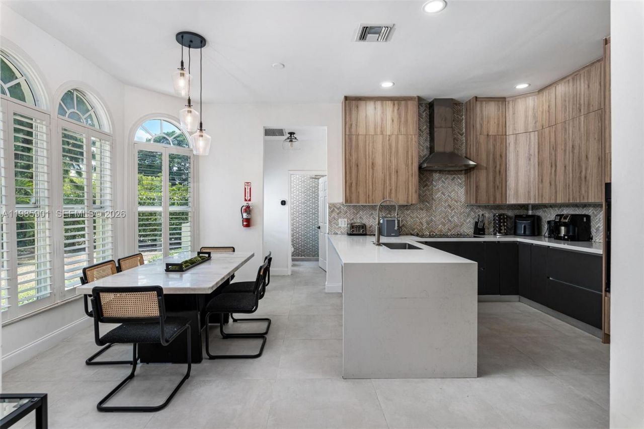 5100 NW 76th Pl , Fort Lauderdale, FL 33073 Photo