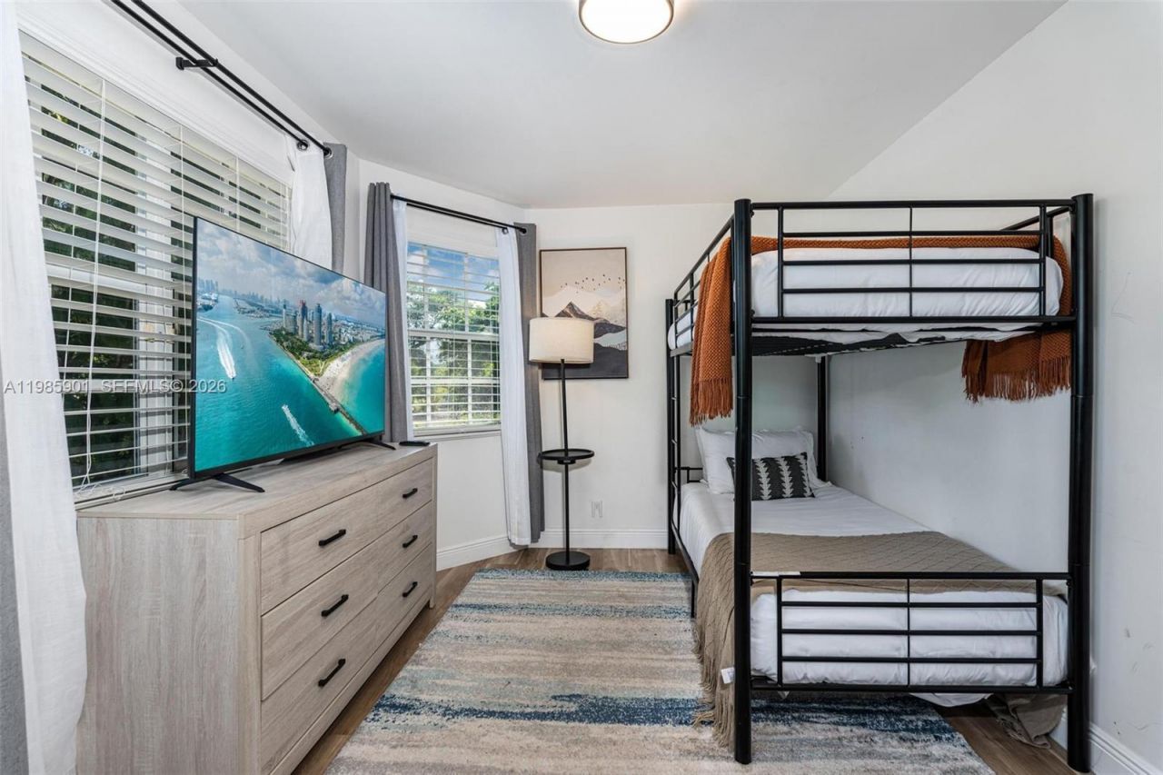 5100 NW 76th Pl , Fort Lauderdale, FL 33073 Photo