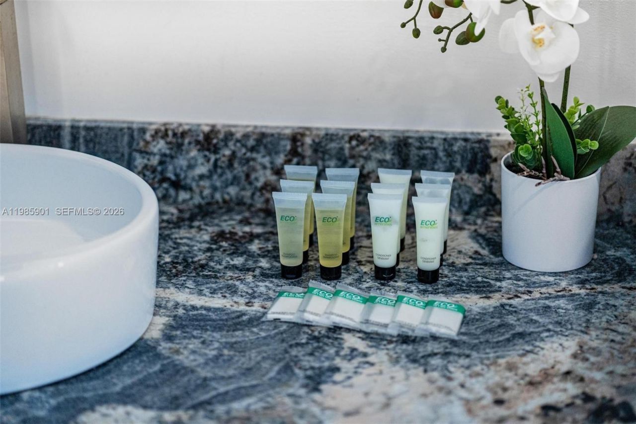 5100 NW 76th Pl , Fort Lauderdale, FL 33073 Photo