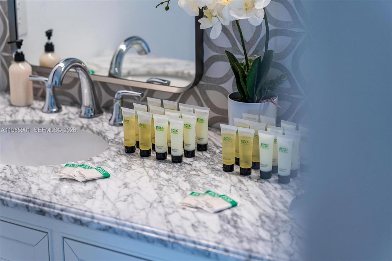 5100 NW 76th Pl , Fort Lauderdale, FL 33073 Photo