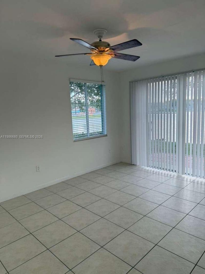 2470 SE 15th Pl, Unit 335, Homestead, FL 33035 Photo