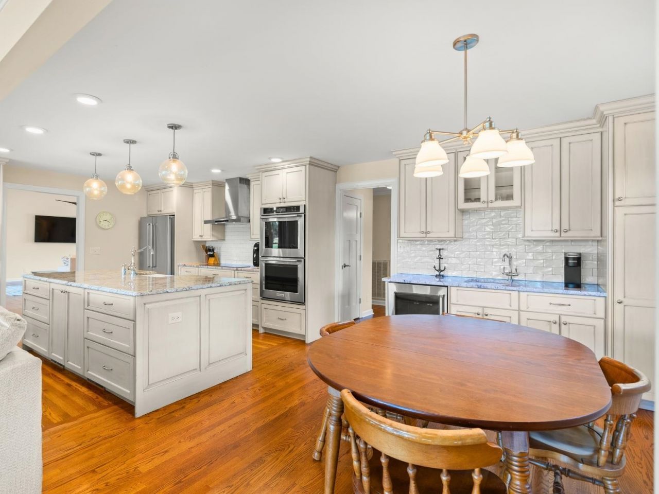 1208 Golfview Dr. Photo 11