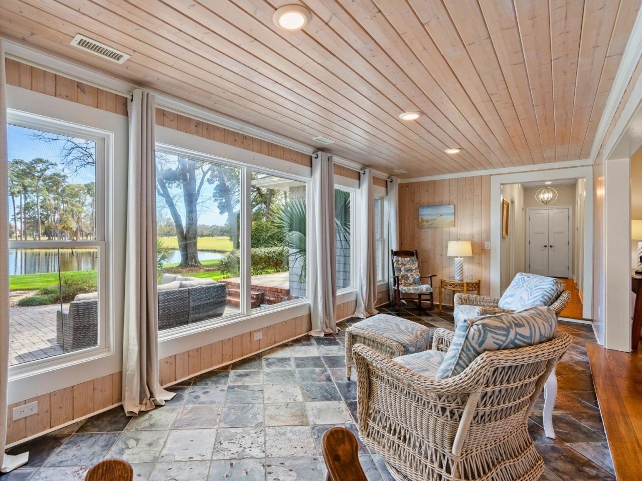 1208 Golfview Dr. Photo 18