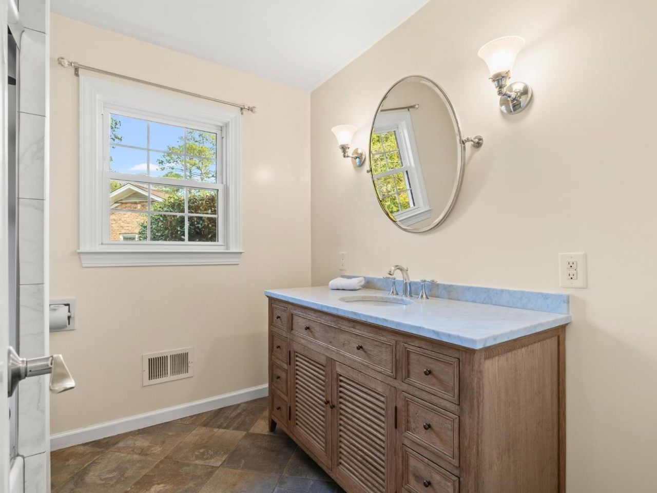 1208 Golfview Dr. Photo 29