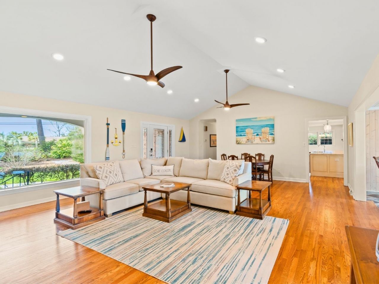 1208 Golfview Dr. Photo 5