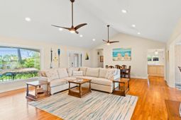 1208 Golfview Dr. photo 4