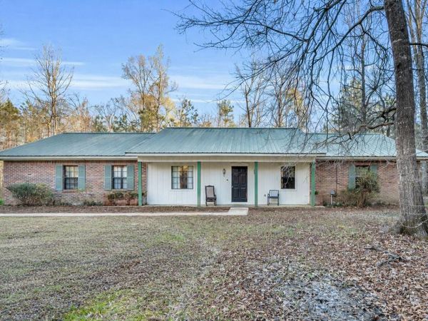 272 Hickory Ridge Dr., Starkville, MS 39759