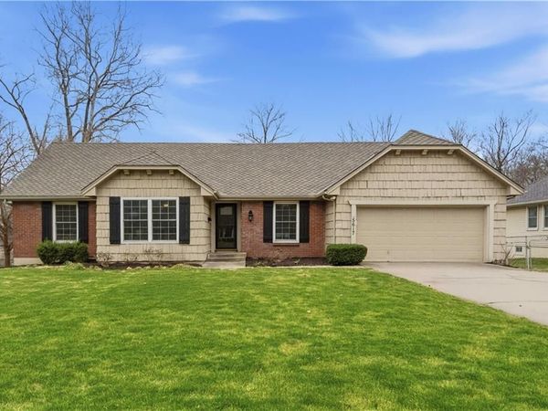 5617 W 86th Terrace, Overland Park, KS 66207
