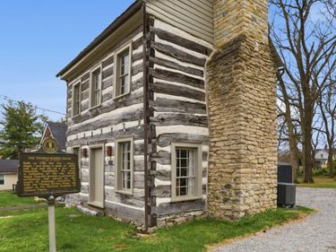 202 E Walnut Street, Danville, KY 40422