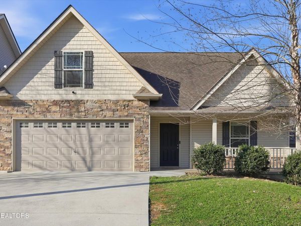 1711 Cove Oak Lane, Knoxville, TN 37909