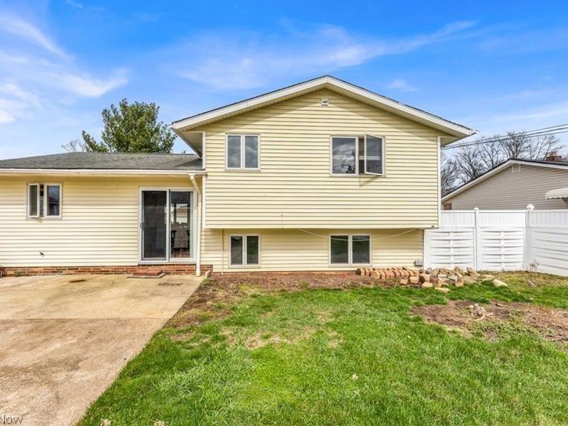 462 Waterbury Drive, Eastlake, OH 44095 Photo 27