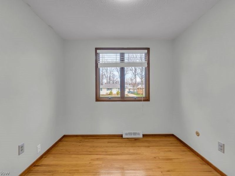 462 Waterbury Drive, Eastlake, OH 44095 Photo 5