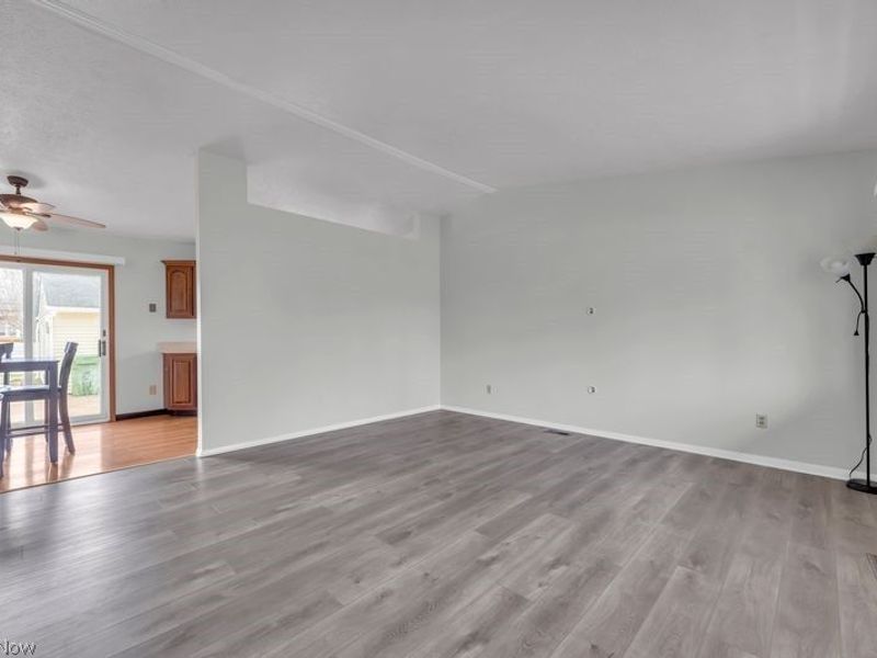 462 Waterbury Drive, Eastlake, OH 44095 Photo 6