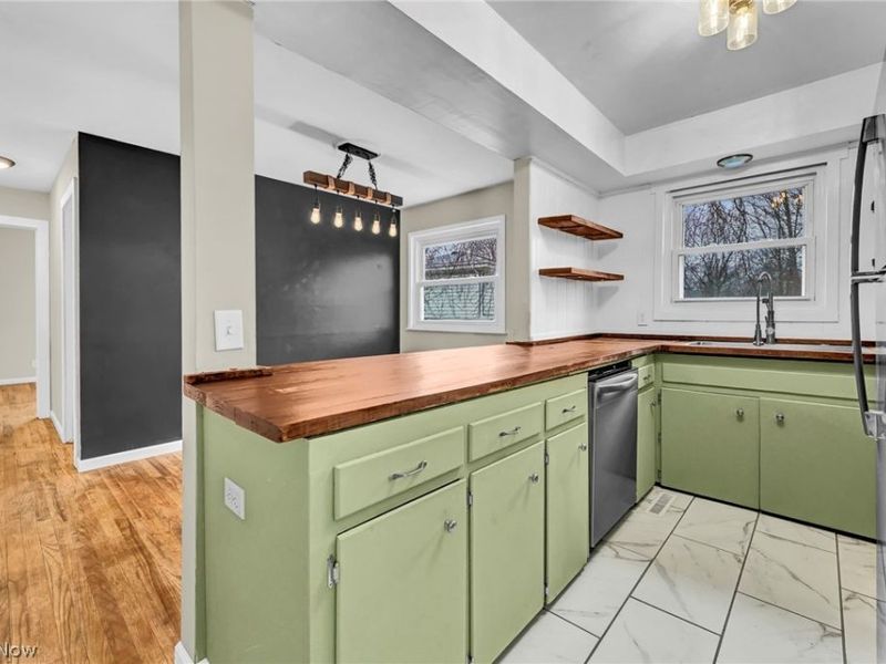 832 Harold Street, Kent, OH 44240 Photo 13