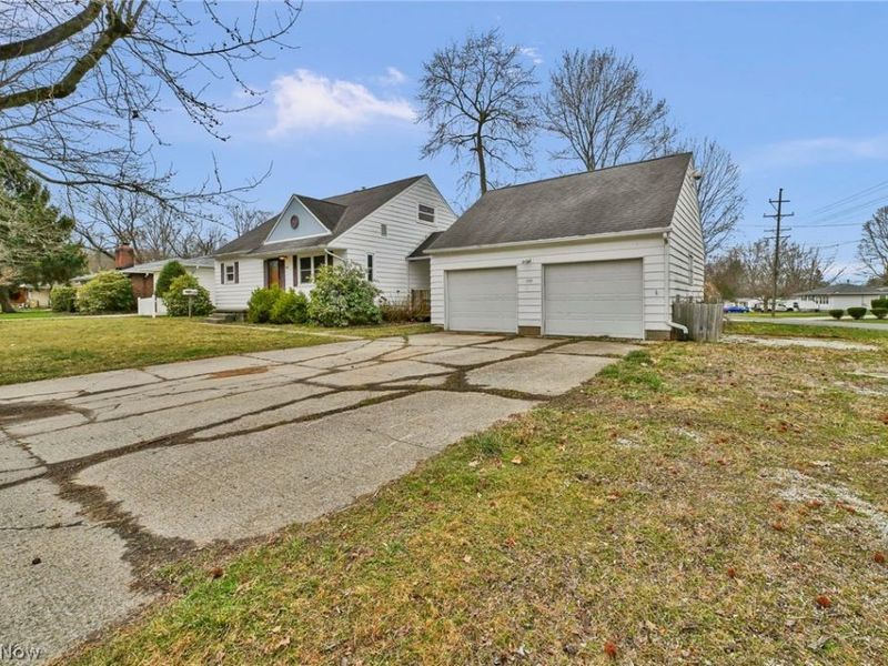 832 Harold Street, Kent, OH 44240 Photo 3