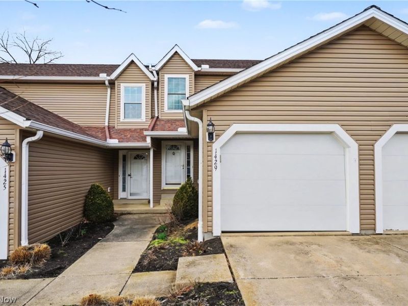 1429 Colony Drive , Streetsboro, OH 44241 Photo 2