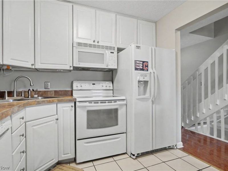 1429 Colony Drive, Streetsboro, OH 44241 Photo 8