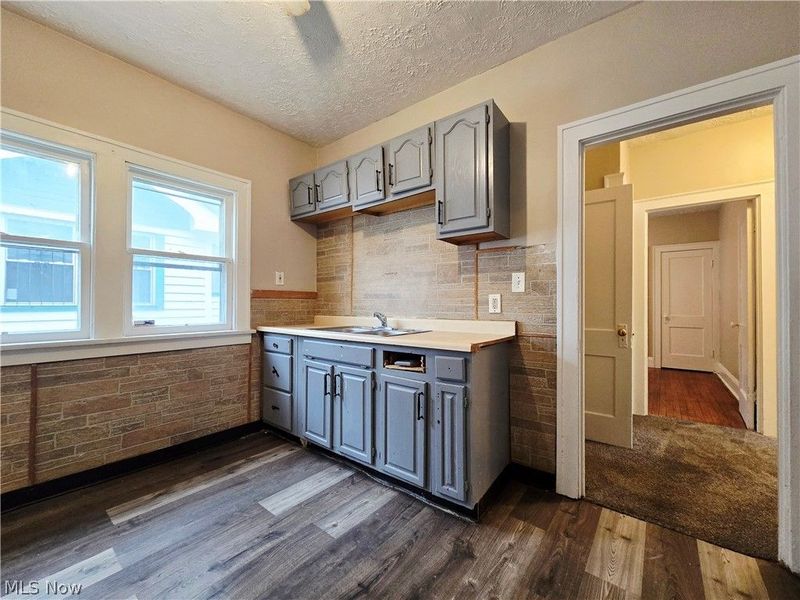 13826 Melzer Avenue , Cleveland, OH 44120 Photo 18