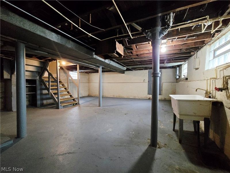 13826 Melzer Avenue , Cleveland, OH 44120 Photo 34