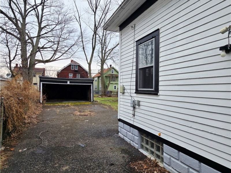 13826 Melzer Avenue , Cleveland, OH 44120 Photo 7