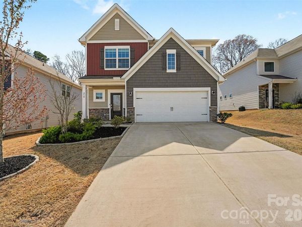 210 Eden Avenue, Mooresville, NC 28115