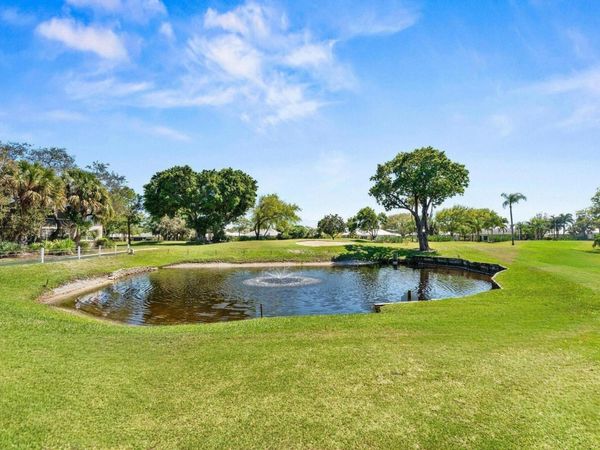 18081 SE Country Club Drive, Unit 274, Jupiter, FL 33469