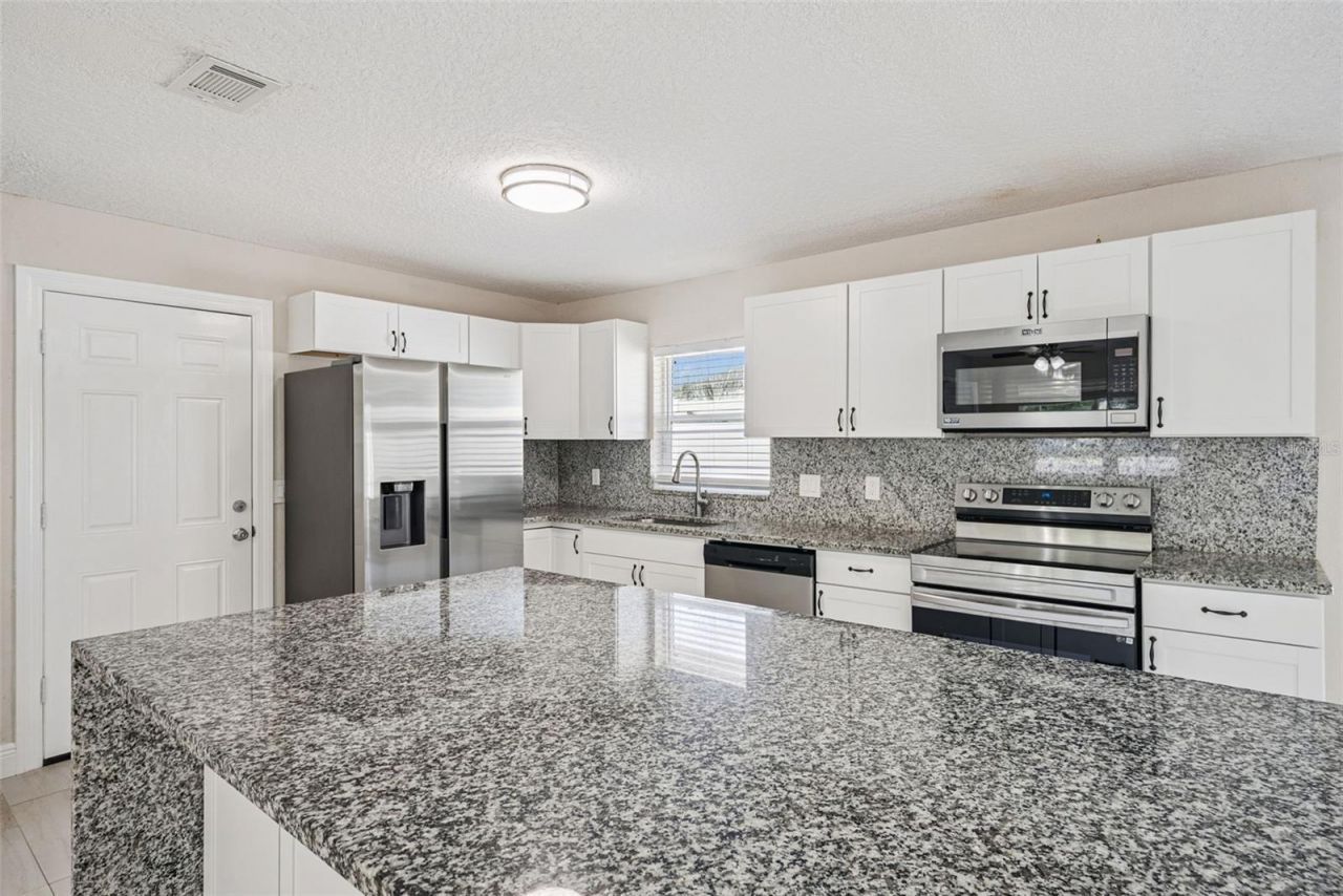 236 Plaza Oval, Casselberry, FL 32707 Photo