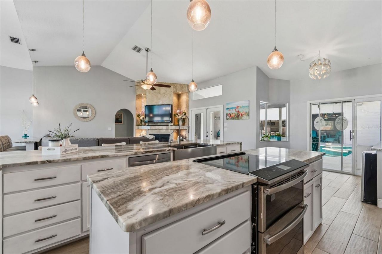 2900 Lake Saxon Drive, Land O Lakes, FL 34639 Photo