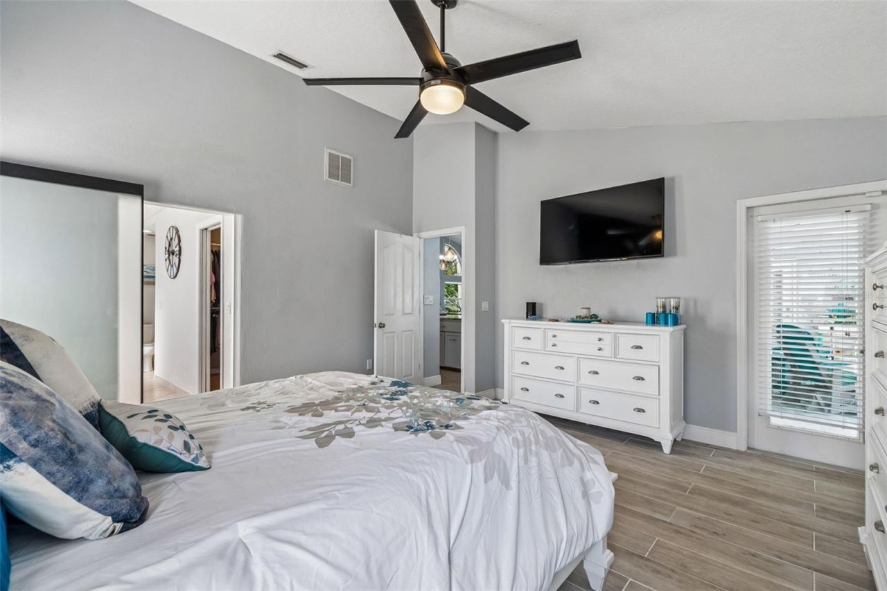 2900 Lake Saxon Drive, Land O Lakes, FL 34639 Photo