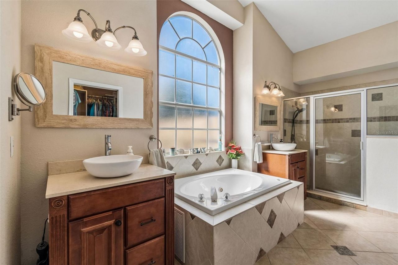 2900 Lake Saxon Drive, Land O Lakes, FL 34639 Photo