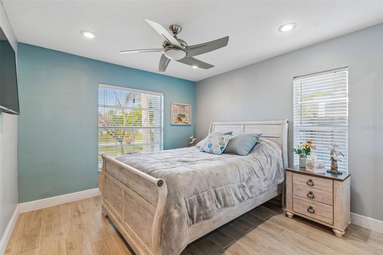 2900 Lake Saxon Drive, Land O Lakes, FL 34639 Photo