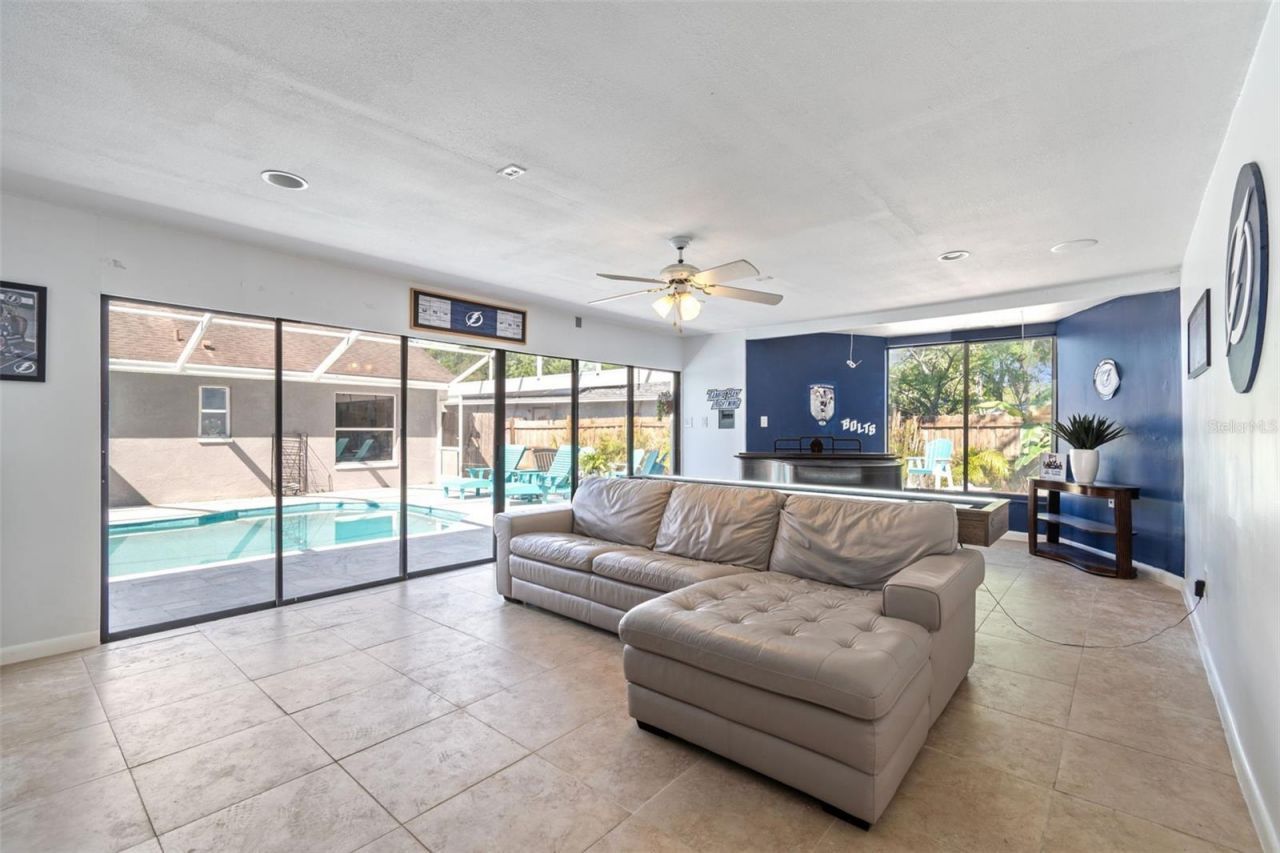 2900 Lake Saxon Drive, Land O Lakes, FL 34639 Photo