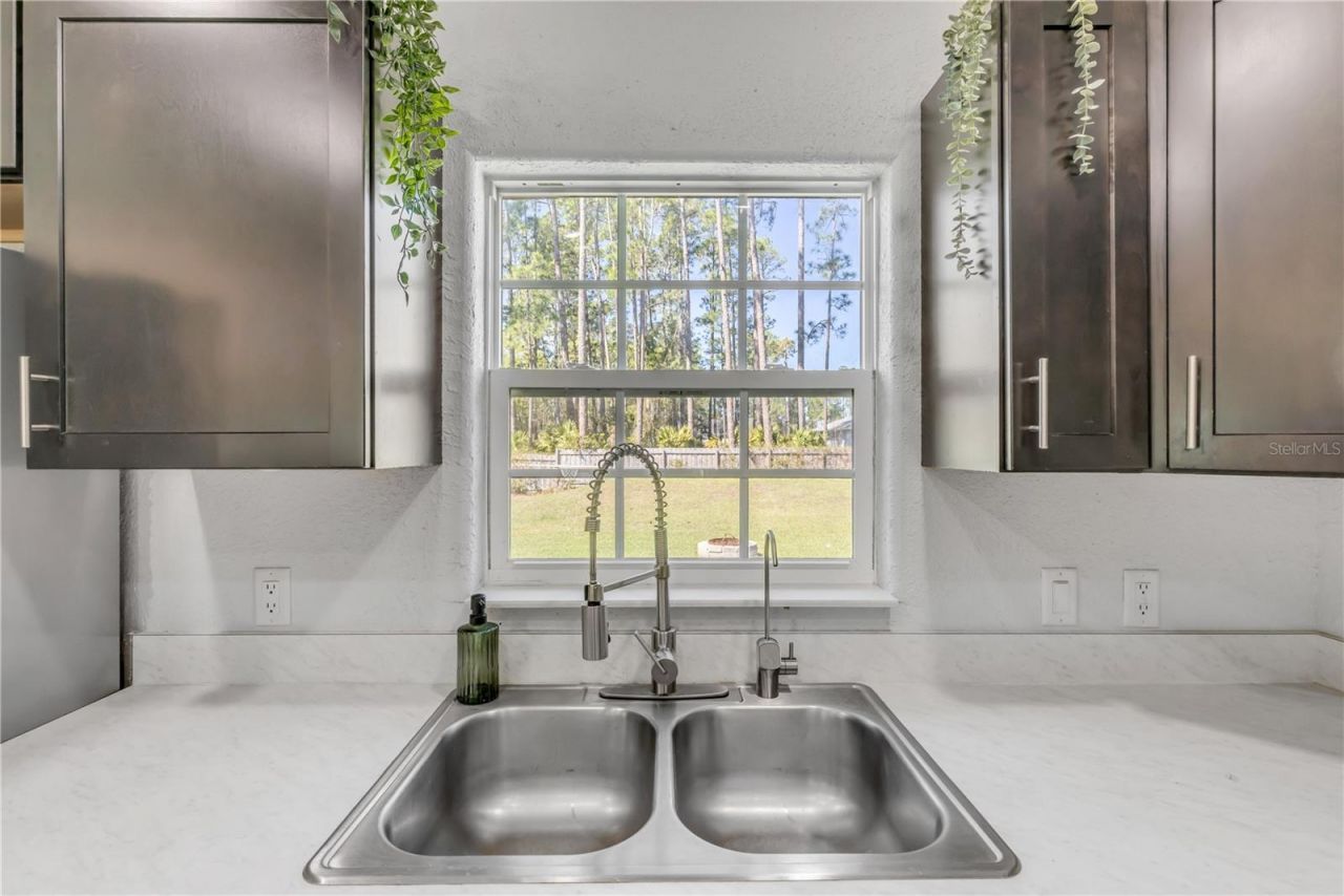 1740 East Parkway , Deland, FL 32724 Photo