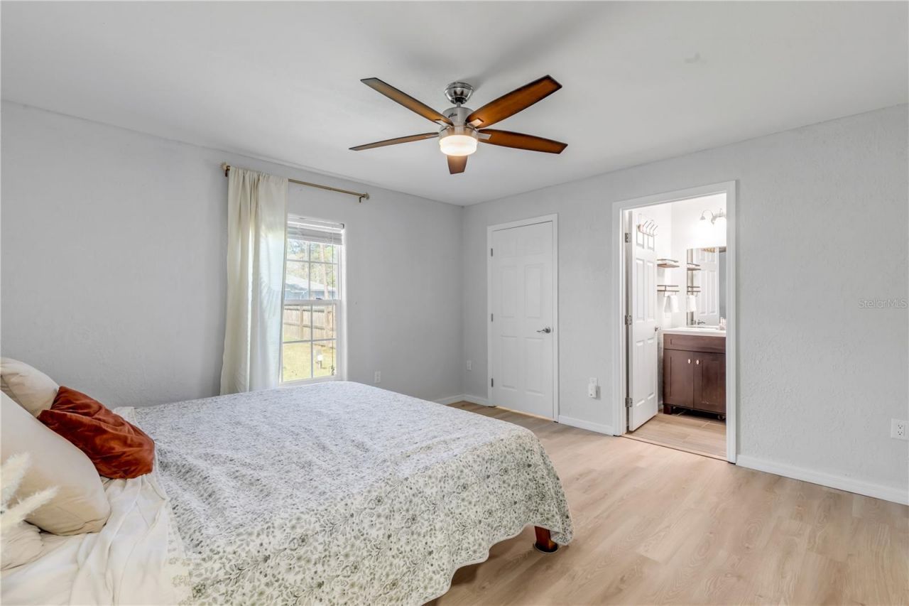 1740 East Parkway , Deland, FL 32724 Photo