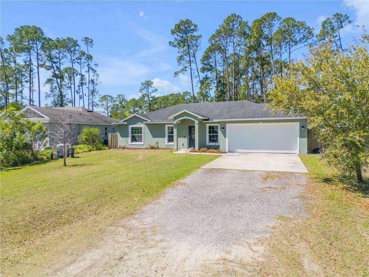 1740 East Parkway , Deland, FL 32724 Photo