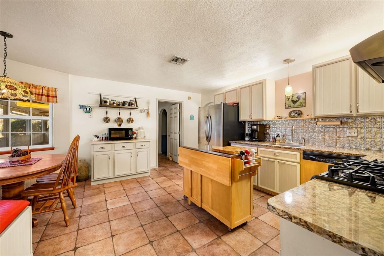 7450 SE State Road 121, Morriston, FL 32668 Photo