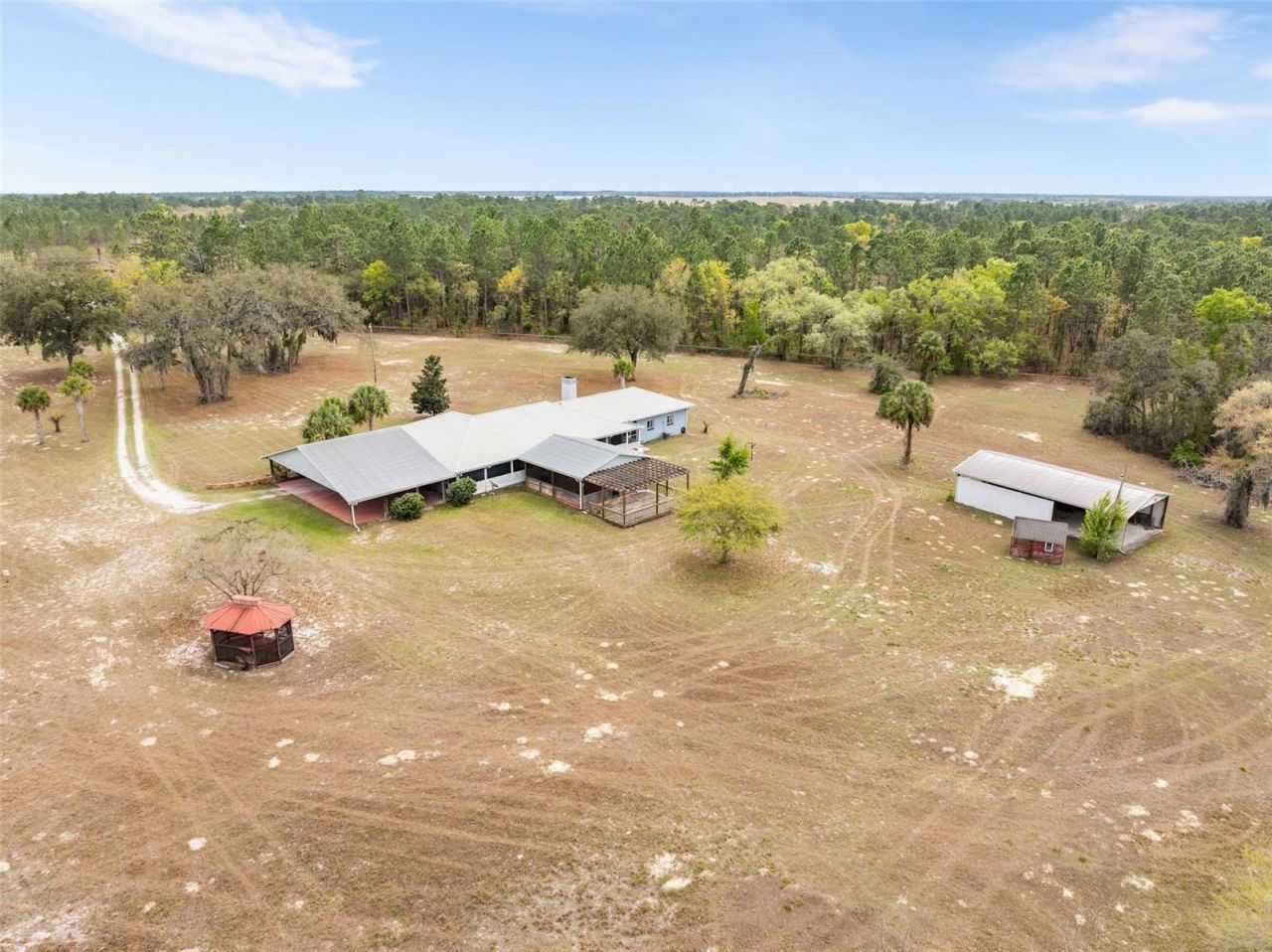 7450 SE State Road 121, Morriston, FL 32668 Photo