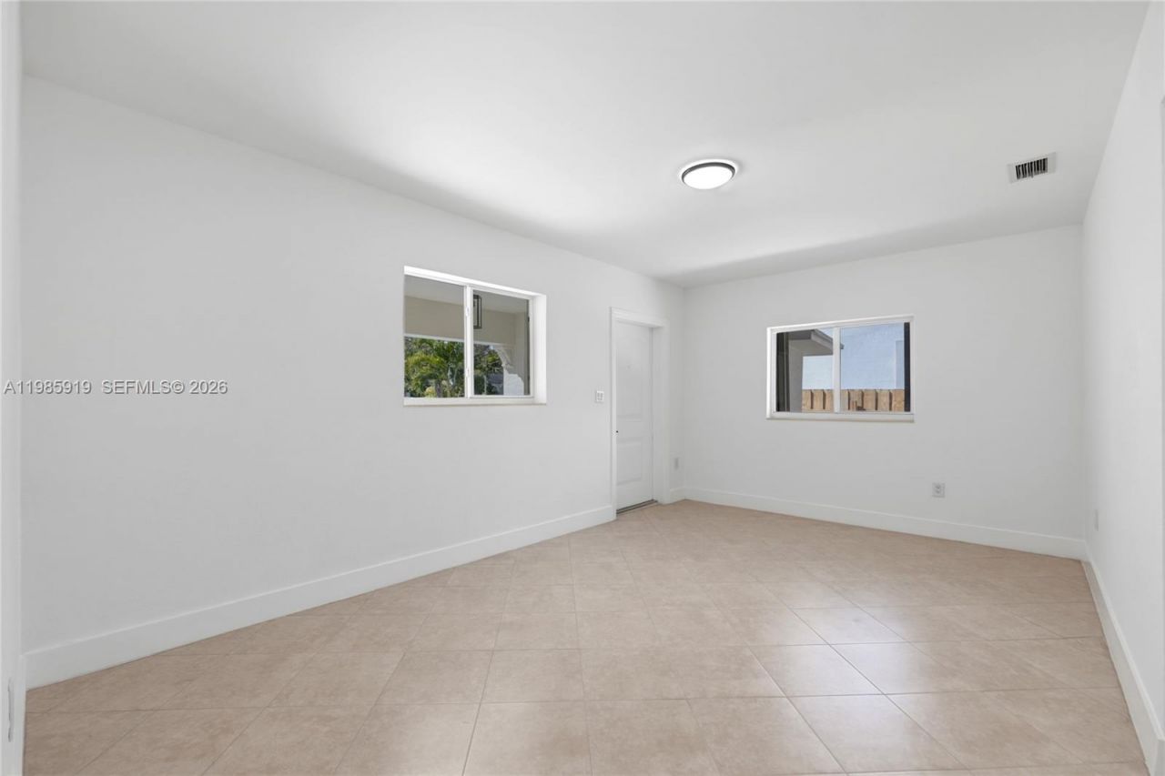 5251 SW 6th St, Miami, FL 33134 Photo