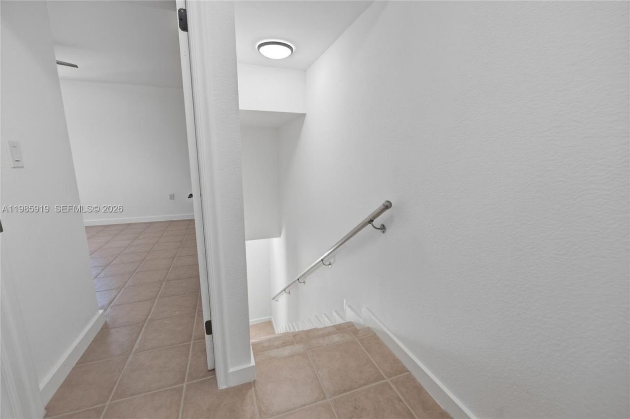 5251 SW 6th St, Miami, FL 33134 Photo