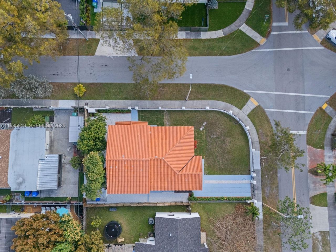 5251 SW 6th St , Miami, FL 33134 Photo