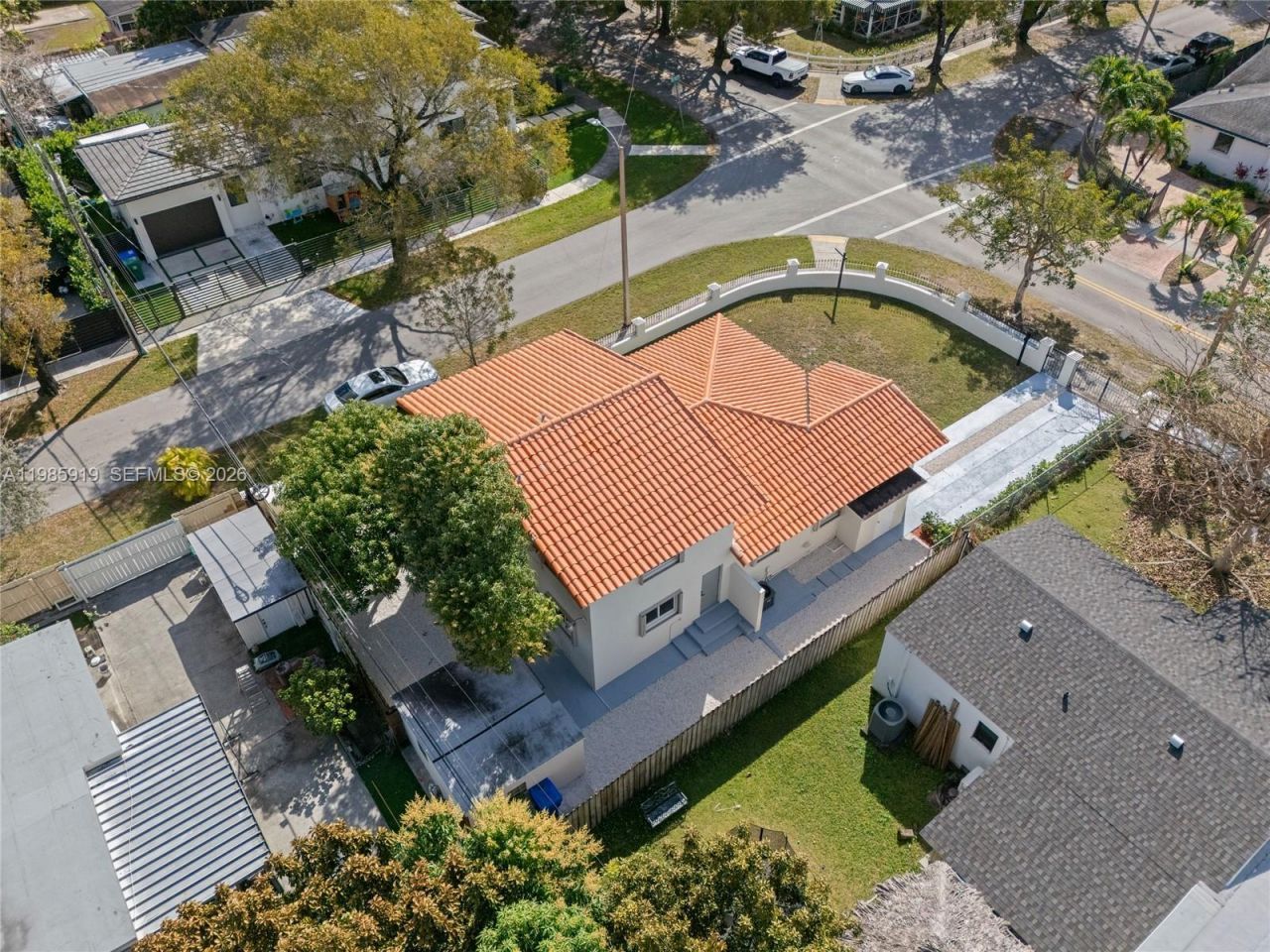 5251 SW 6th St , Miami, FL 33134 Photo