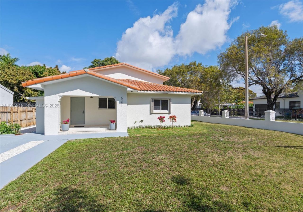 5251 SW 6th St, Miami, FL 33134 Photo