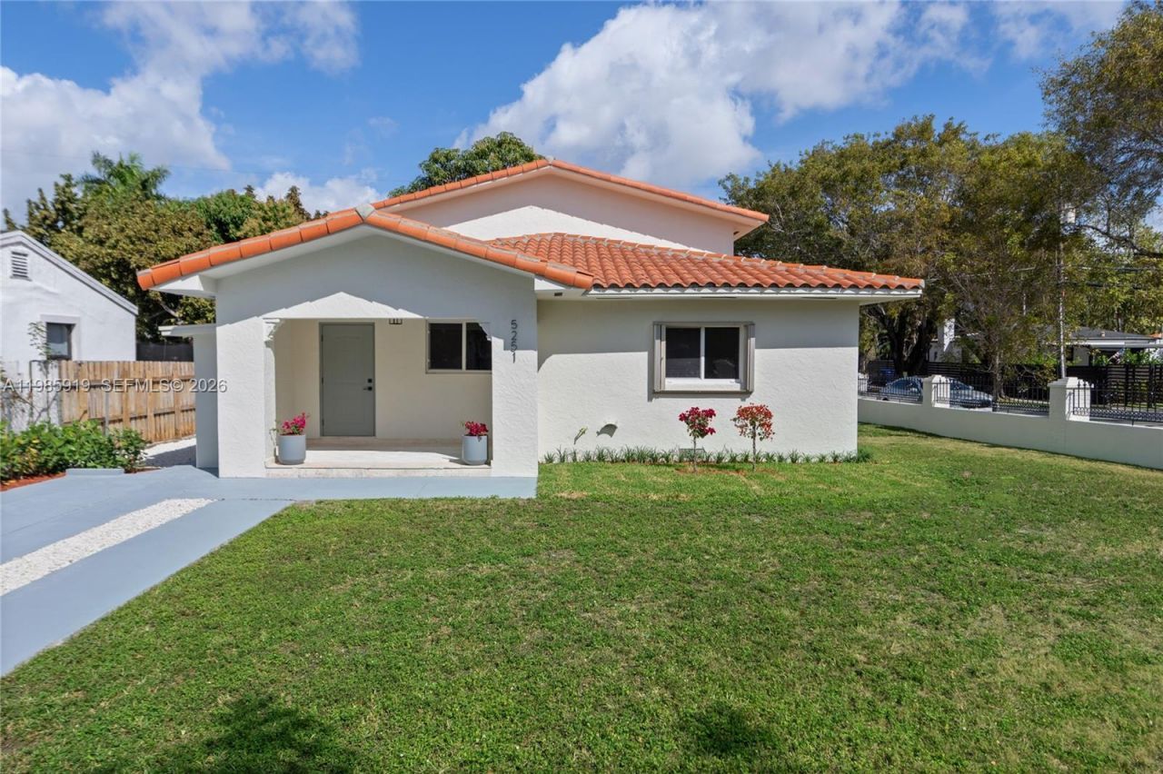 5251 SW 6th St, Miami, FL 33134 Photo